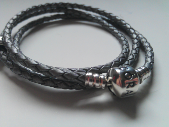 The triple wrap grey leather bracelet
