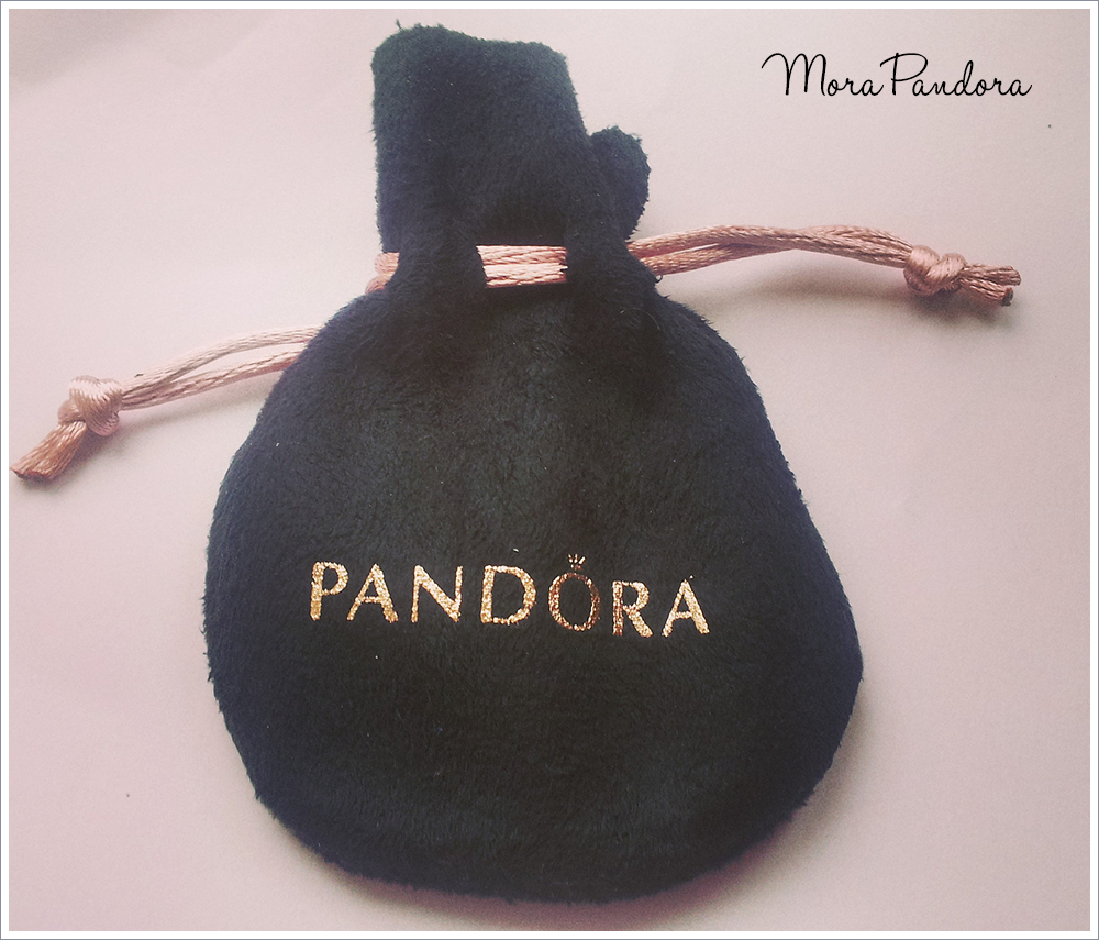 pandora black and pink gift bag