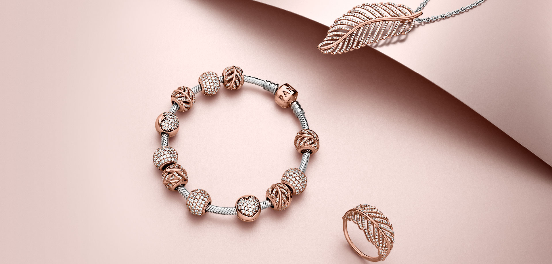 Pandora rose deals gold jewelry