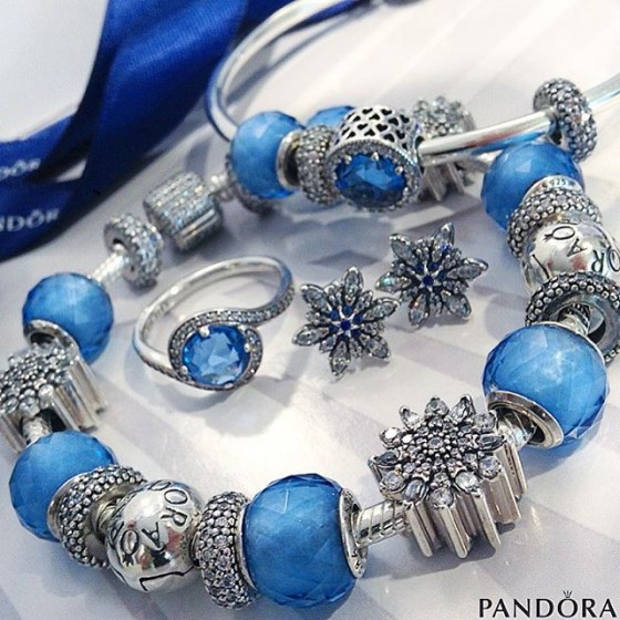 Pandora Winter 2015 Collections Debut - Mora Pandora